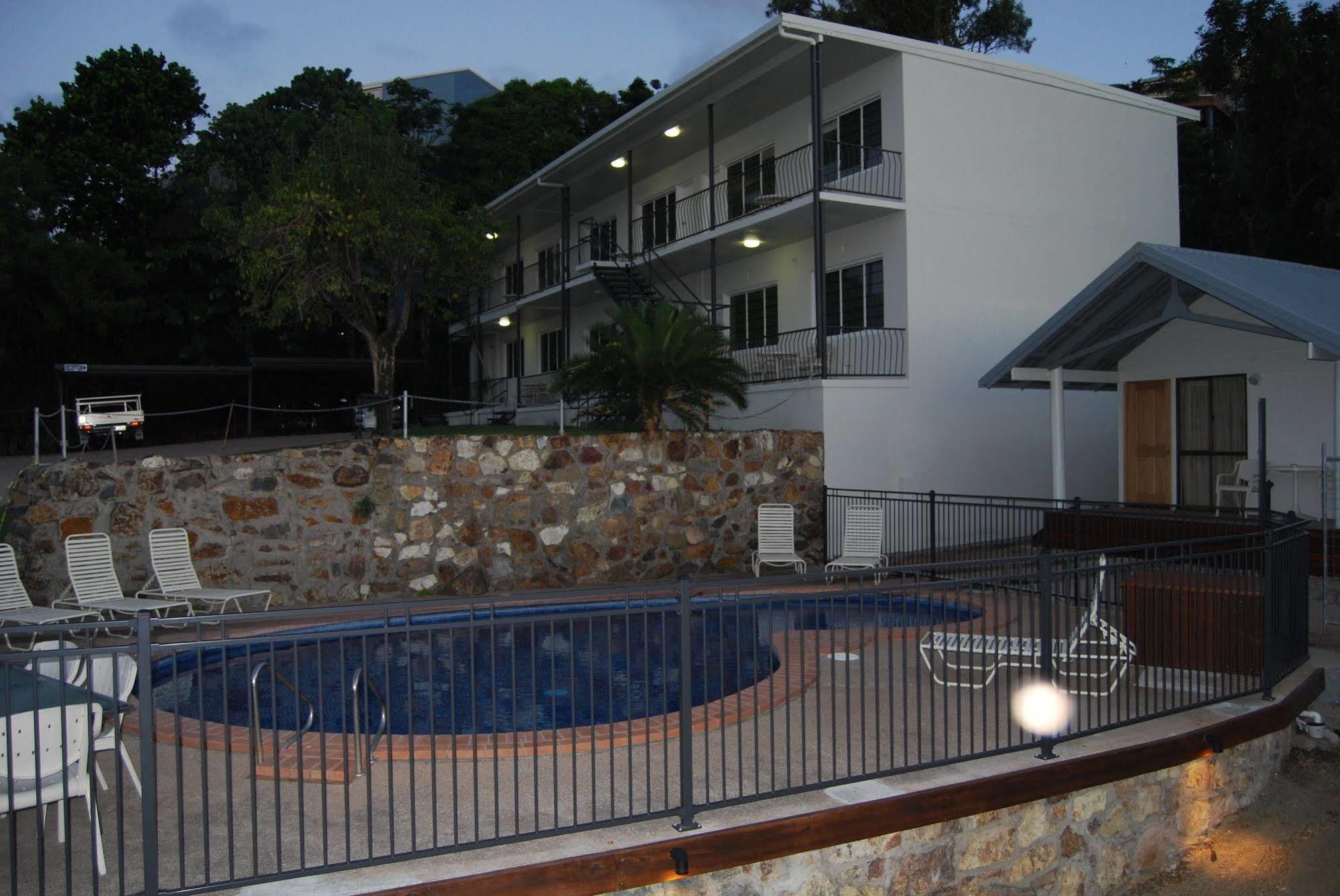 Airlie Beach Apartments מראה חיצוני תמונה